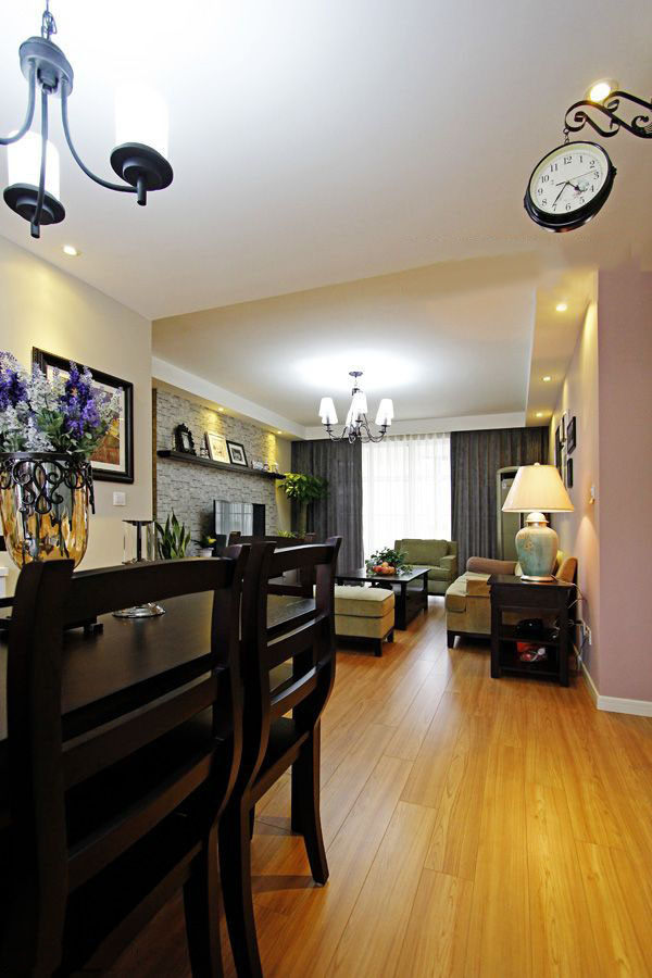 95平現(xiàn)代混搭隱形門+陽臺變書房風(fēng)格裝修效果