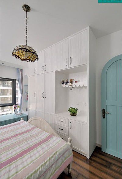 餐廳卡座設(shè)計(jì)潔凈清新地中海風(fēng)格裝修