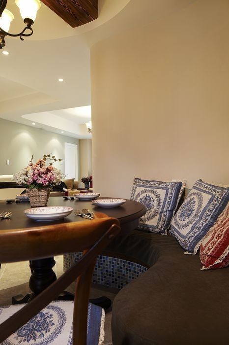 高貴特寫(xiě)地中海美式混搭三居室風(fēng)格裝修